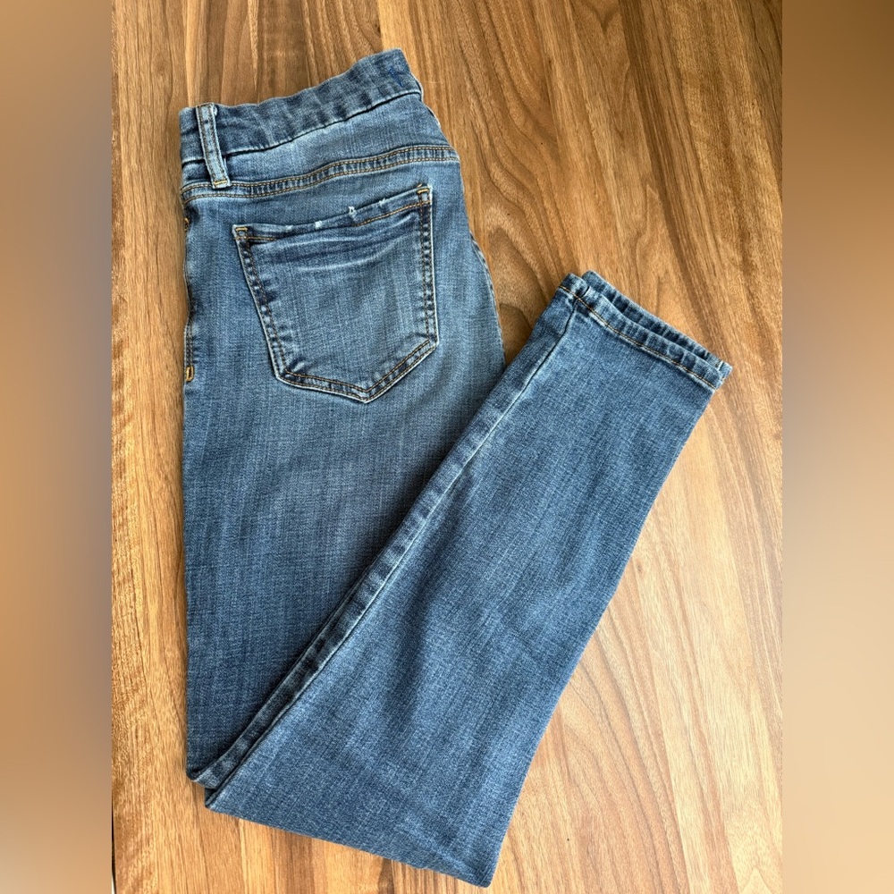 Studio Blue Women's Skinny Jeans in Deep Blue